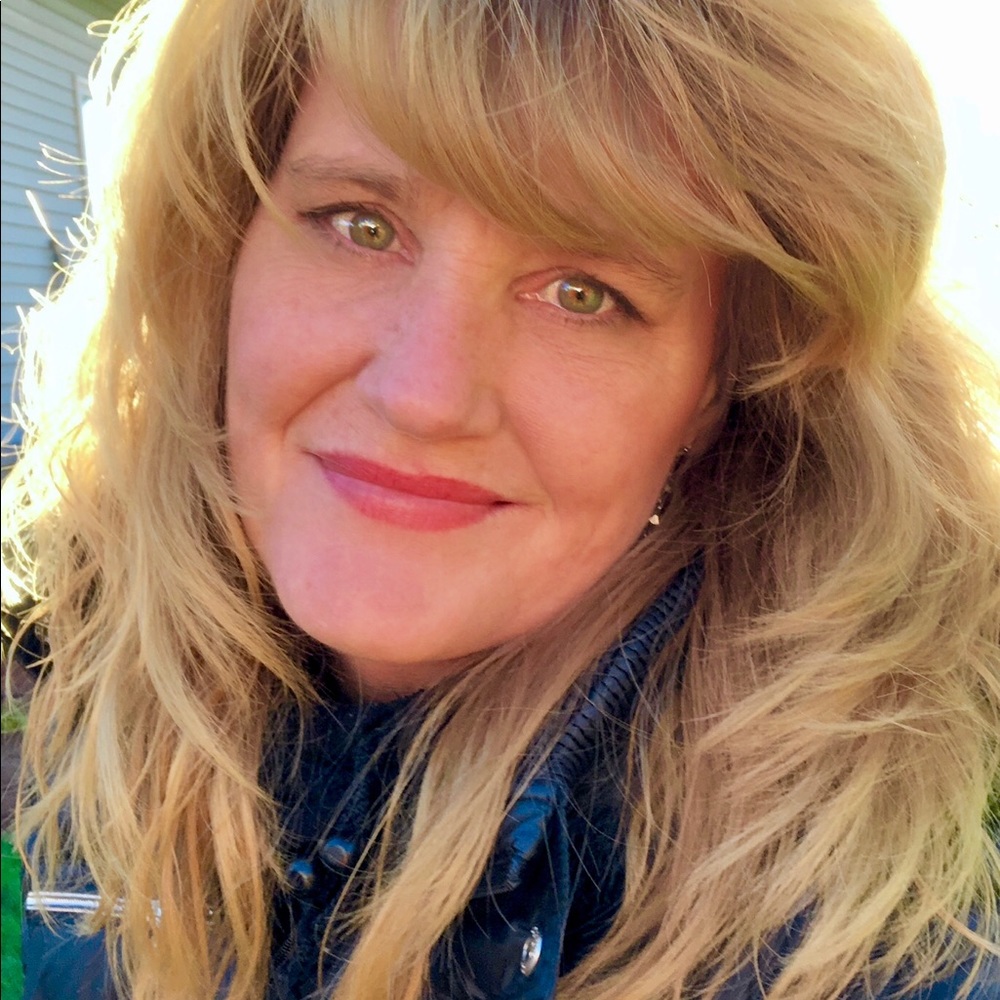Meet your Posher, Melanie
